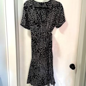 Banana republic size 10 wrap dress